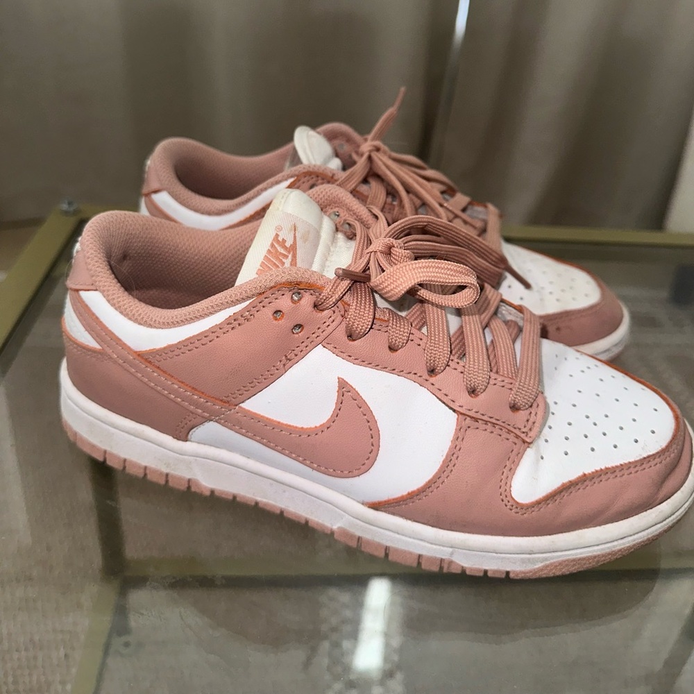 Nike Dunks Size 6
